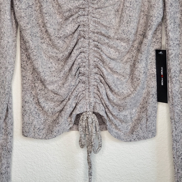 Moa Moa Gray Ruched Top - Picture 4 of 9